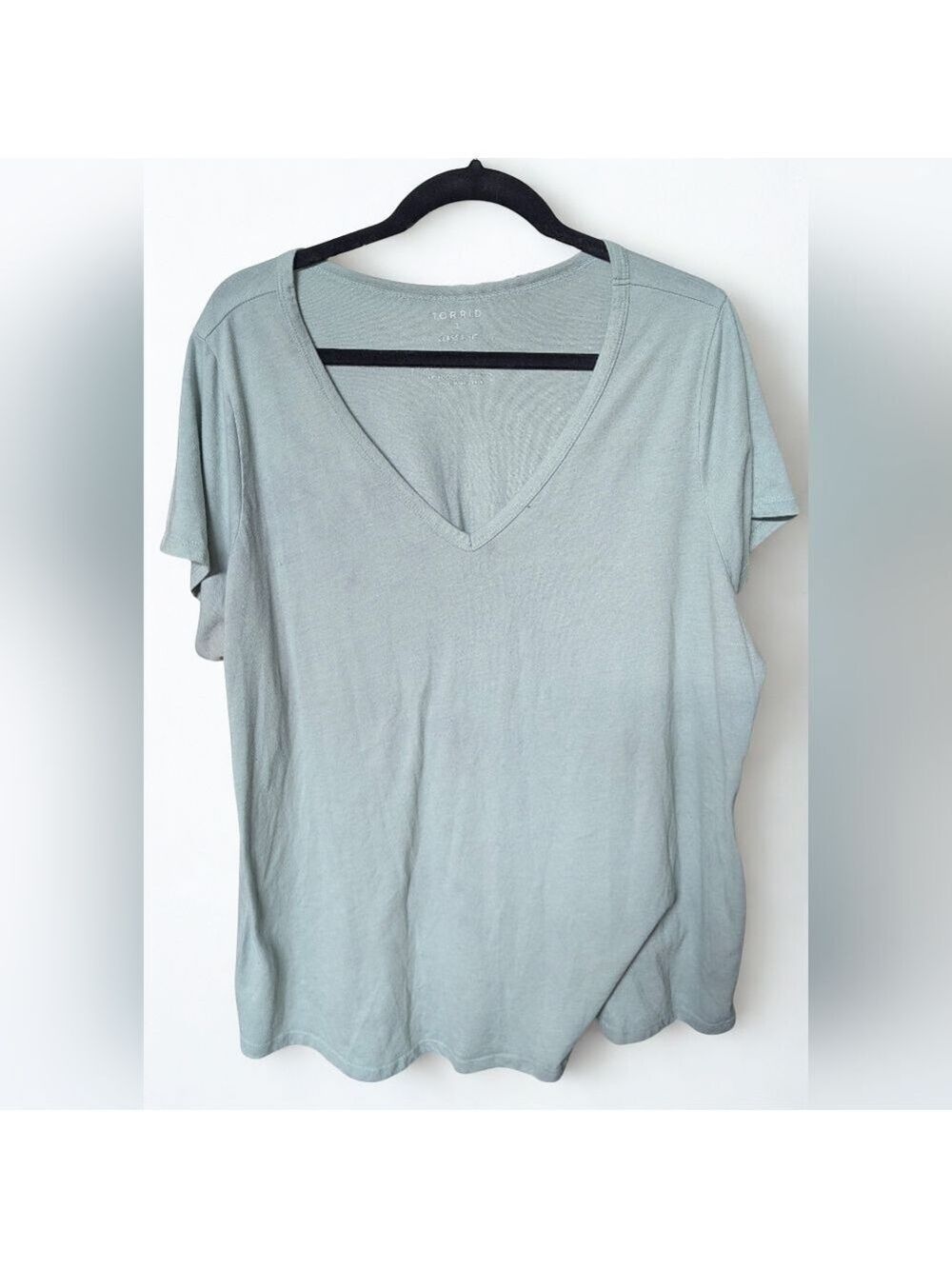 Torrid Light Blue V Neck Tee Classic Fit Size 3